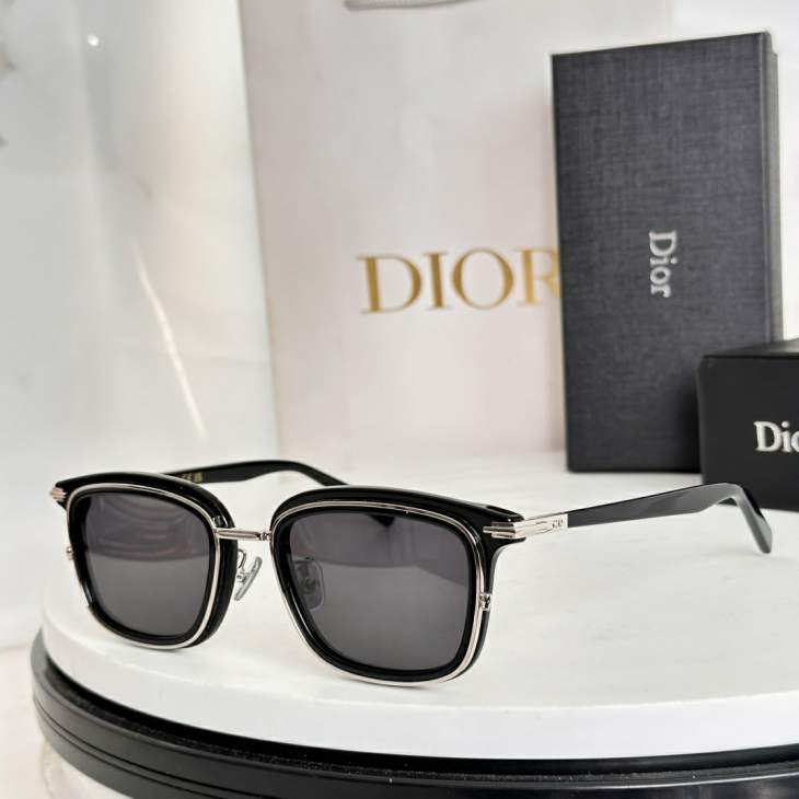 Picture of Dior Sunglasses _SKUfw77644429fw